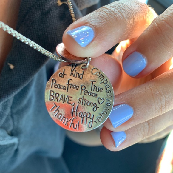 Meet your Posher - Picture 2 of 13